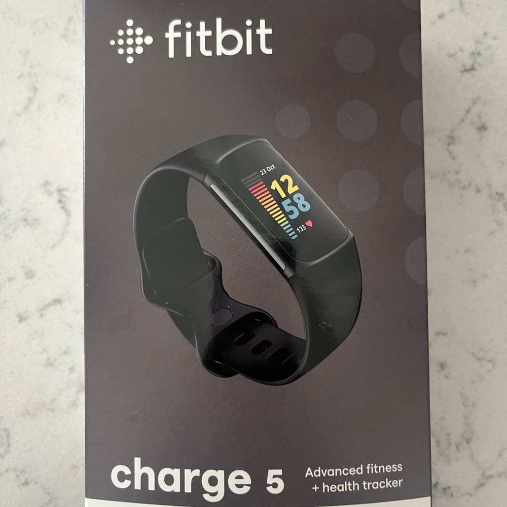 Fitbit Charge 5